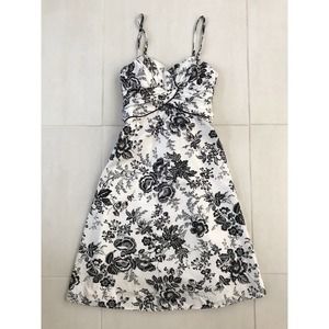 White House Black Market Floral Strapless Pleated Dress